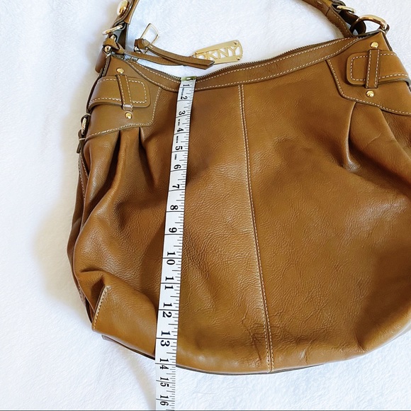 SOLD❌ DKNY Vintage Leather Shoulder Hobo Bag Brown - Picture 7 of 10